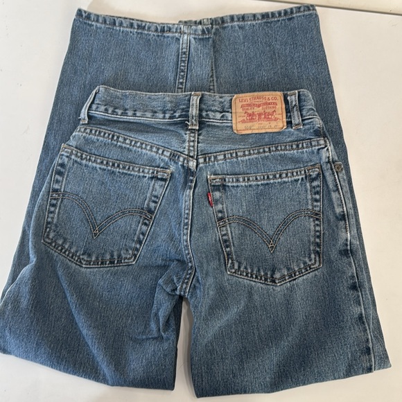 Boys Levi's 550’s Relaxed fit Blue Jeans 12slim - Picture 4 of 8